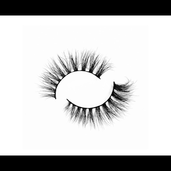 Mink 3D Strip Lashes - Picture 2 of 2